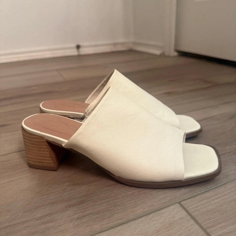 Joie| EUC Women’s Size 7.5 Cream Block Heel leather Mules - Picture 1 of 8